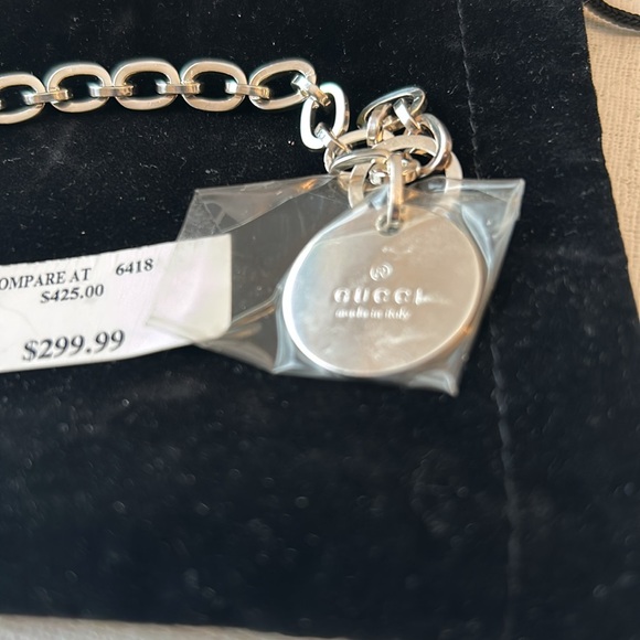 Gucci Brand New Silver Bracelet with dust bag and box - Picture 2 of 16